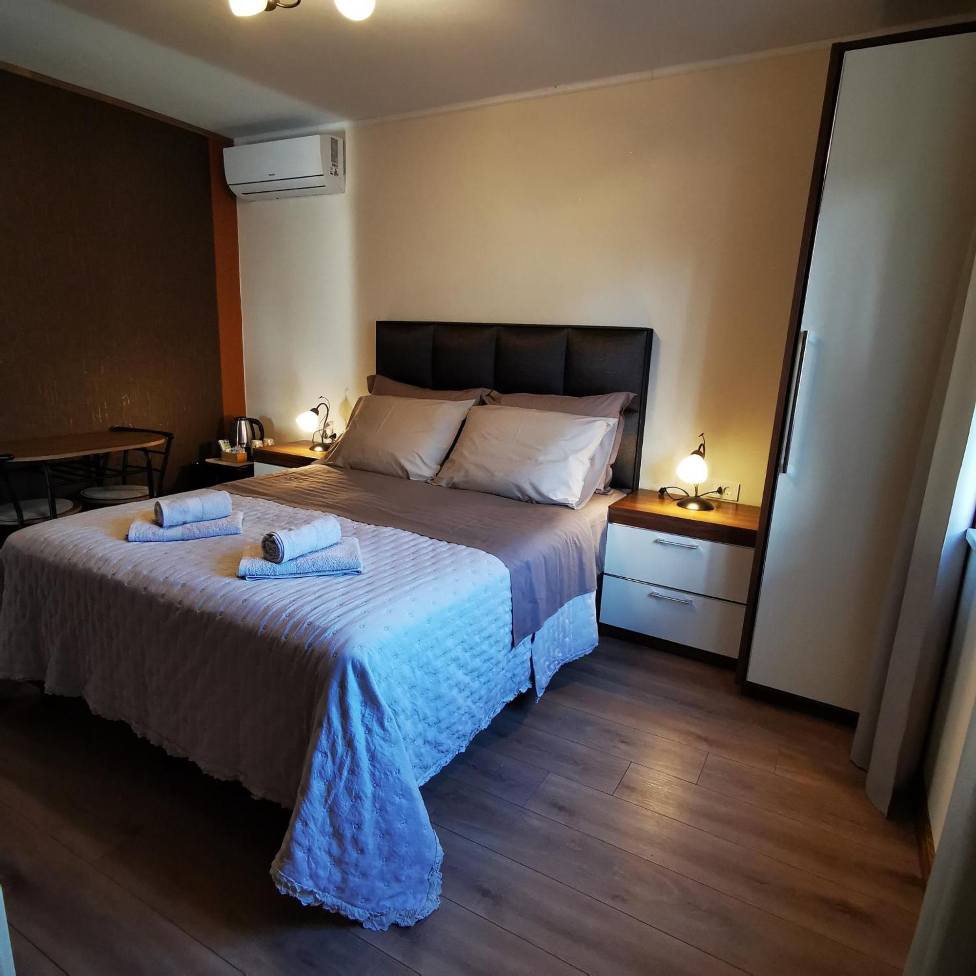 Casa Blanca Apartment Umag Exterior photo